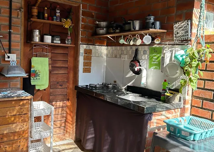 Canoa Roots Hostel & Camping
