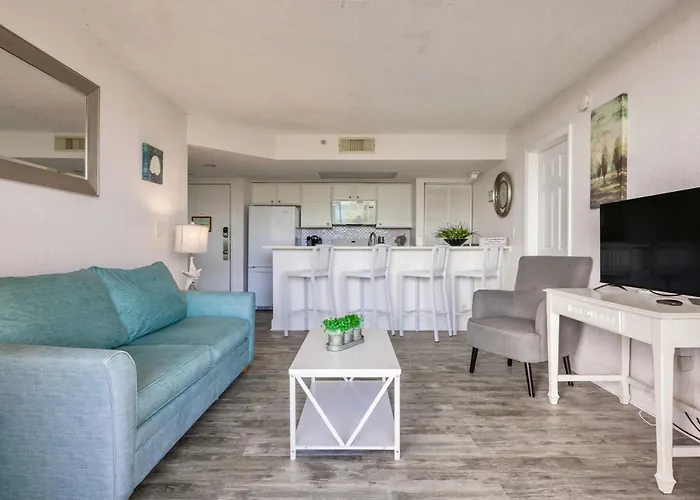 Tortuga Suite At Sunrise Suites Resort - Heated Pool, Hot Tub & Free Parking
