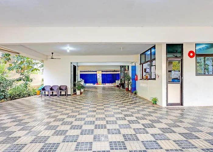 Super Collection O Beach Road Near Gitam