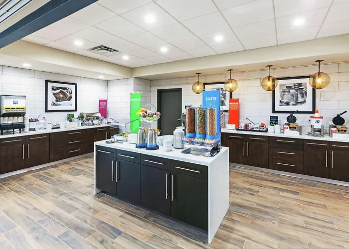 Hampton Inn Gardner