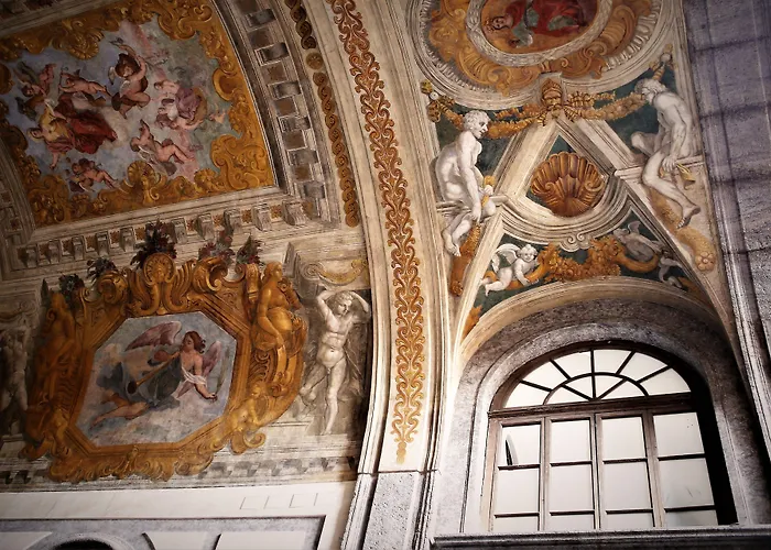 Maison Des Fleurs Naples