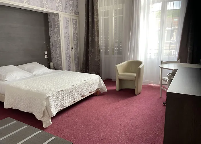 Hotel De Paris