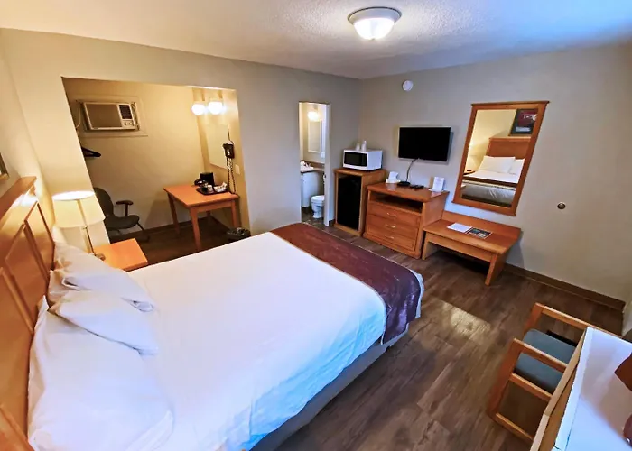 Silver Star Motel
