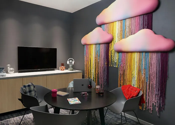 Moxy Manchester City Centre
