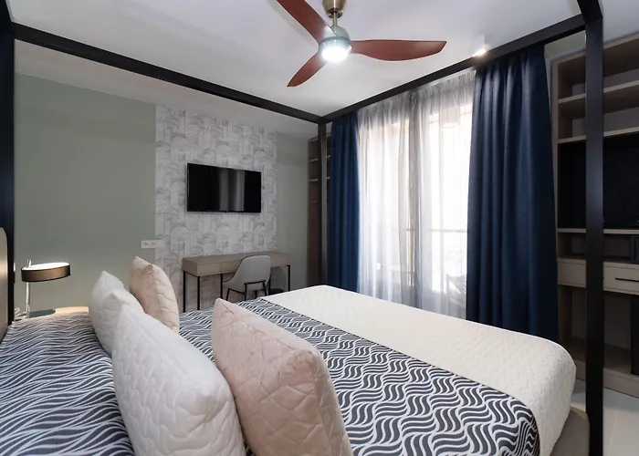 Hotel Perla Del Sur