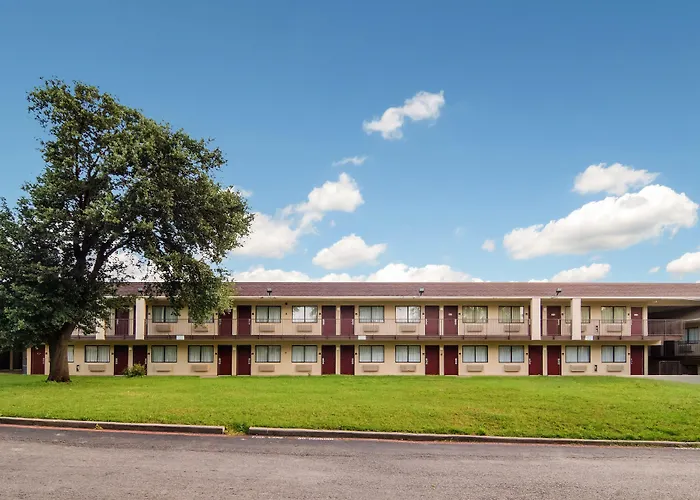 Red Roof Inn Fort Worth South