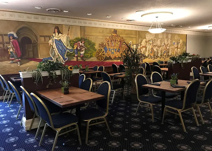 Chateau Louis Hotel & Conference Centre