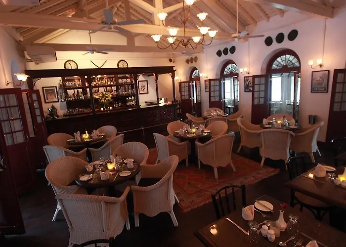 Royal Bar & Hotel