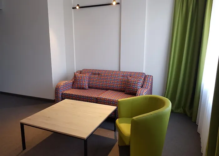 A&M Hotel With Free Parking
