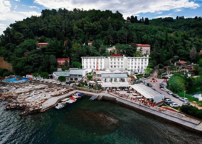 Barbara Piran Beach Hotel