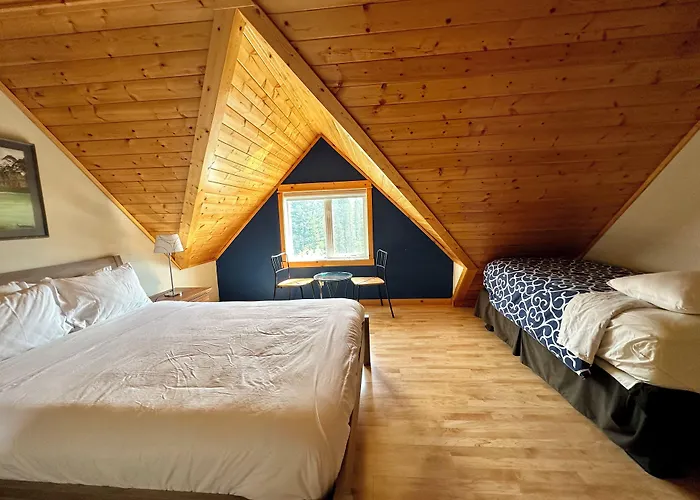 Canmore Alpine Hostel - Alpine Club Of Canada