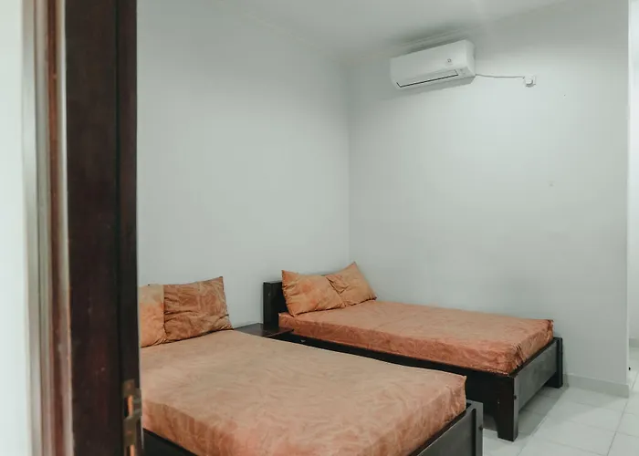 Hotel Diana 2