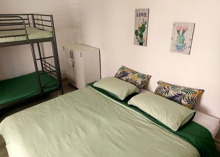 Aloha Hostel