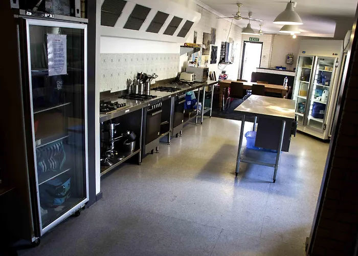 Shiralee Hostel -Note - Valid Passport Required To Check In