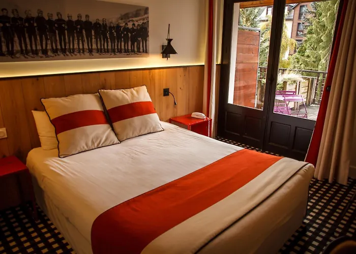 Hotel Mir