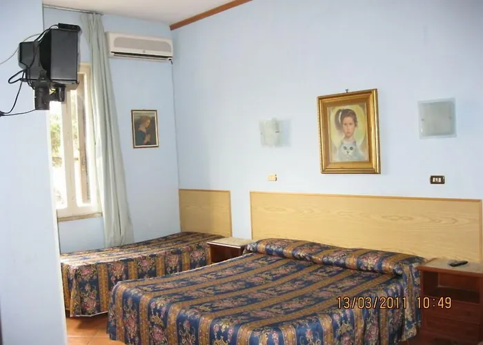 Le Petit Hotel