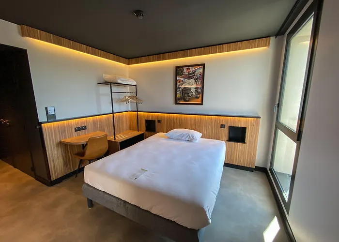 B&B Hotel Clermont-Ferrand A71-A75 La Meridienne