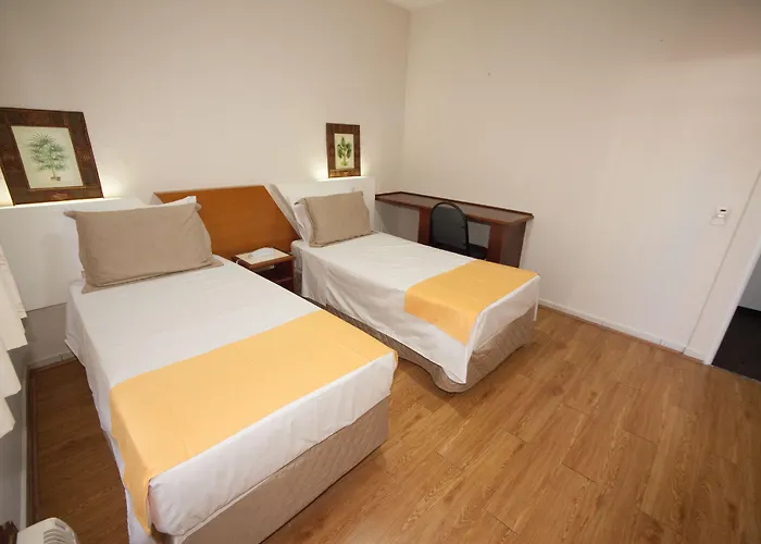 Laparos Hotel