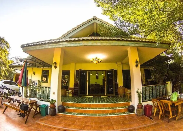 Plus Hostel Ayutthaya