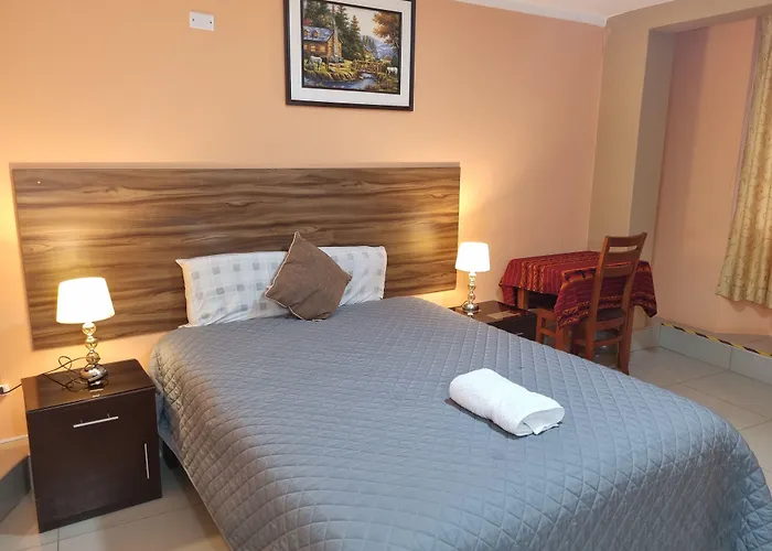Hotel Los Nogales