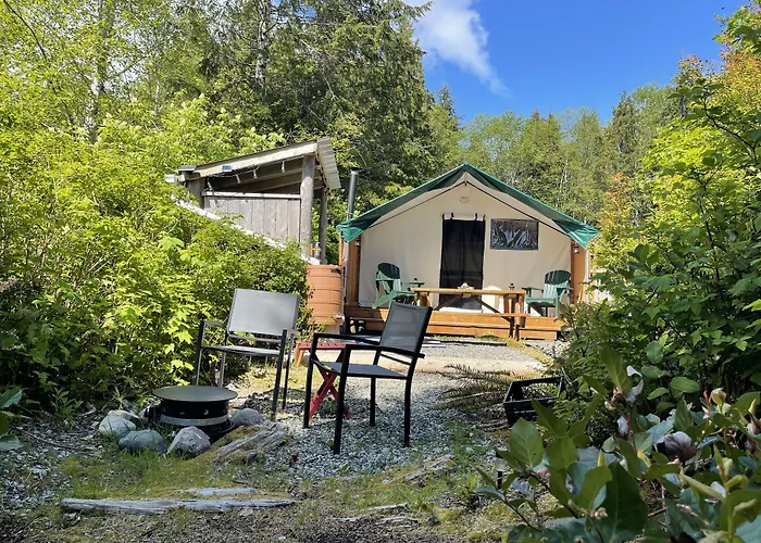 So Damn Lucky Glamping
