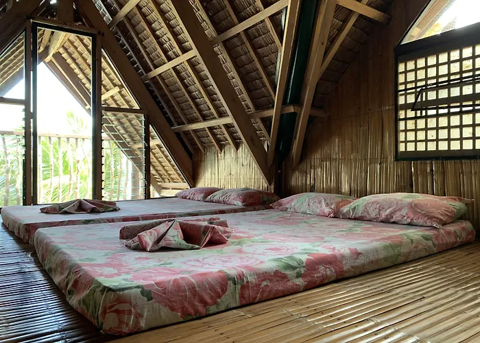 Bamboo House Beach Lodge & Restaurant