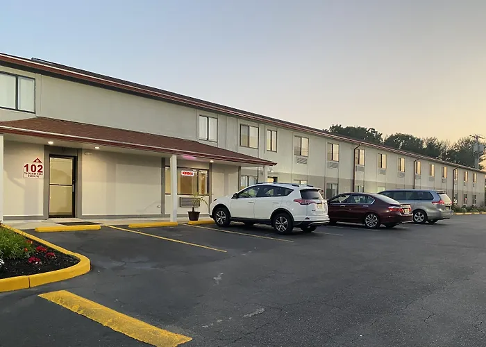 Red Roof Inn & Suites Vineland - Buena