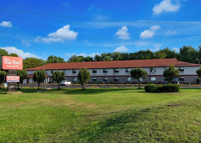 Red Roof Inn & Suites Vineland - Buena