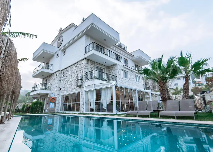 Urla 1867 Hotel