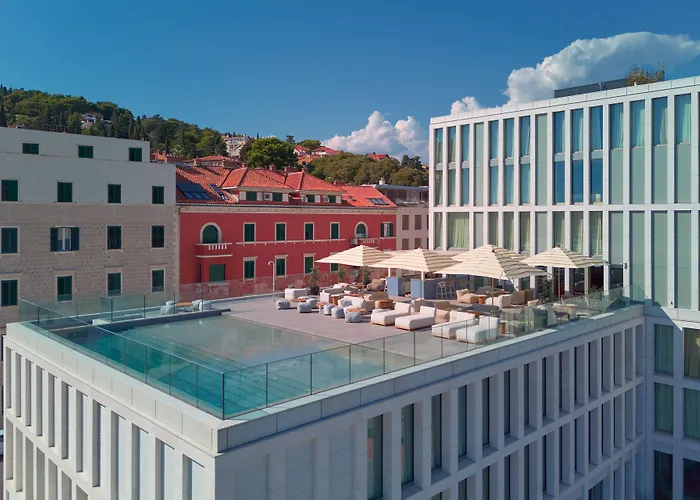 Hotel Ambasador