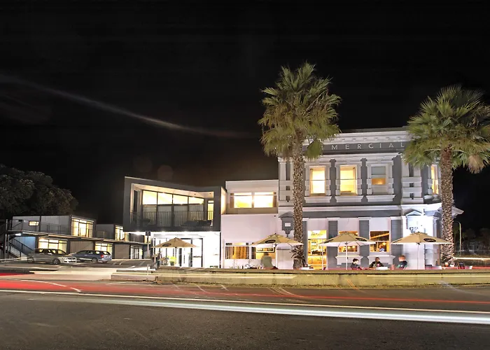 The Com Plex Motel