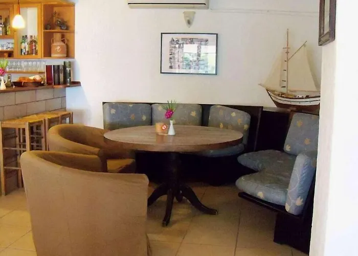 Rozos Hotel