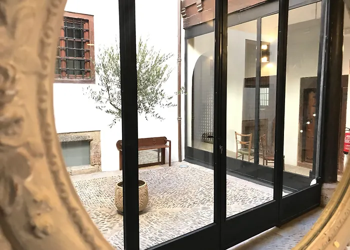 Quartier Leon Hostel Jabalquinto