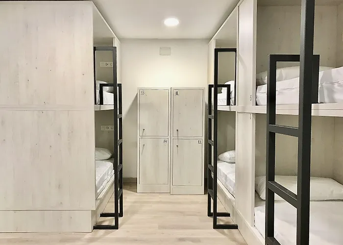 Quartier Leon Hostel Jabalquinto