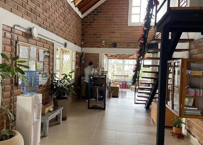 La Madriguera Hotel Guatape Con Embalse