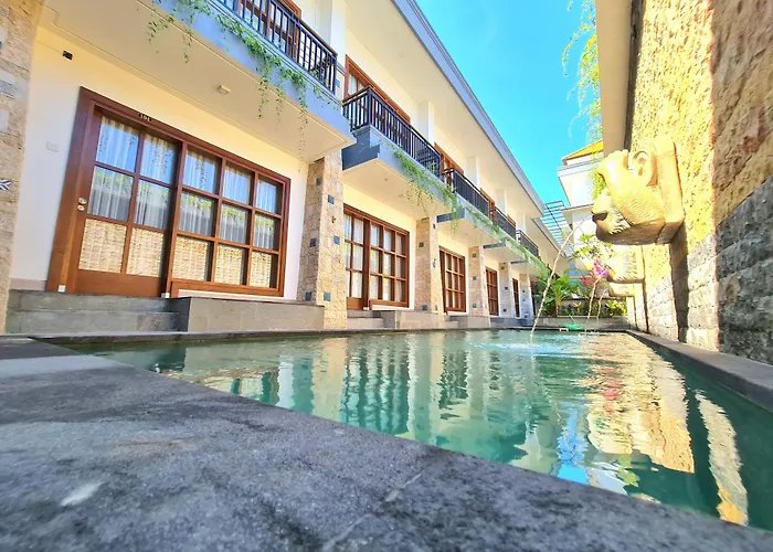 Kamandaka Living