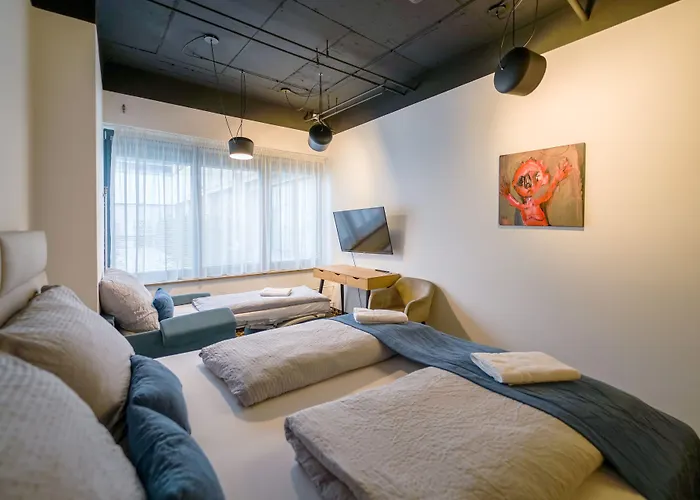 Chors Like A Hotel - Capsule & Nft Boutique Hostel Bratislava - City Center