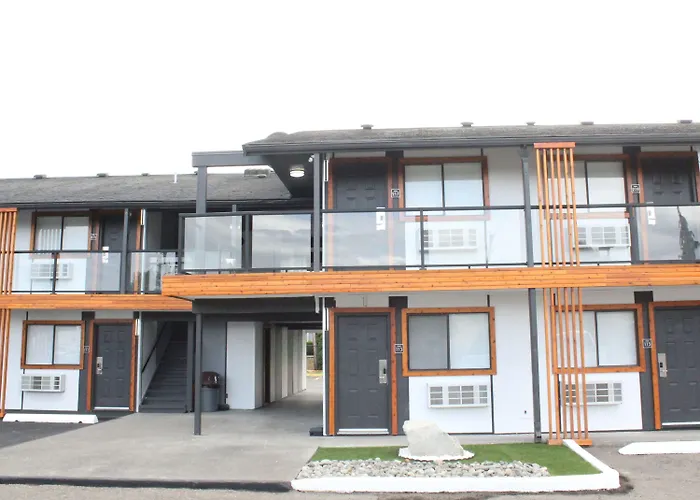 Coast Courtenay Hotel