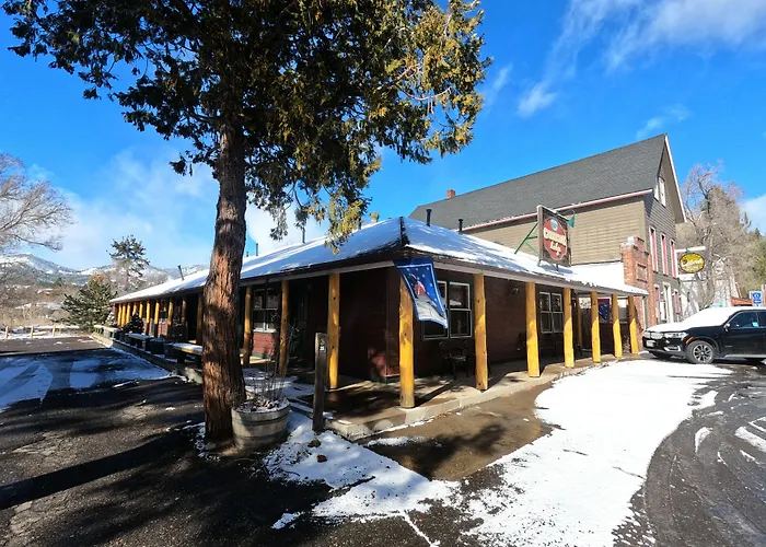 Creekside Lodge