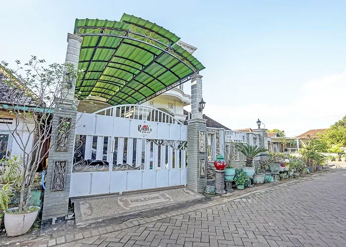 Hotel O Desa Wisata Alam Gosari