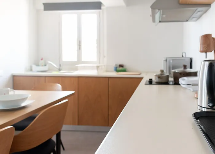 Central Hostel Oia
