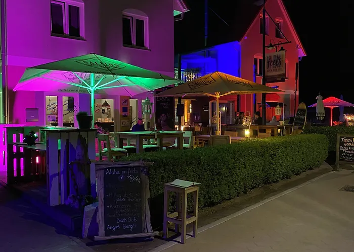 feels Beach Club Hotel