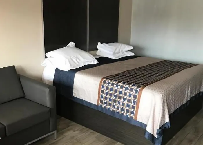 Southtown S.A. Inn