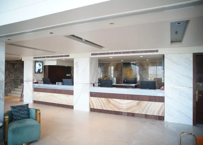 Ramada By Wyndham Cox'S Bazar Kolatoli Beach