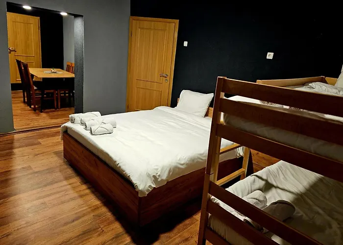 Hotel Ari