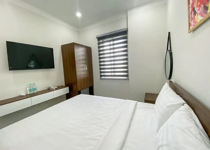 Duong Chau Boutique