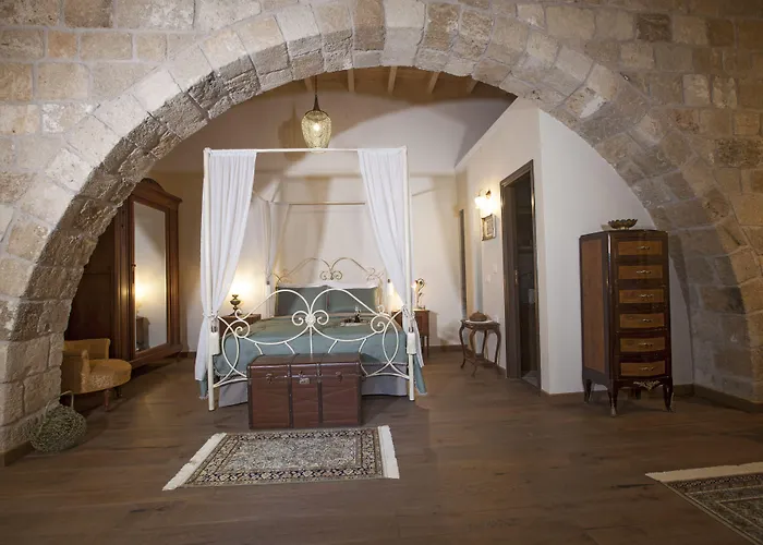 Porolithos Boutique Hotel