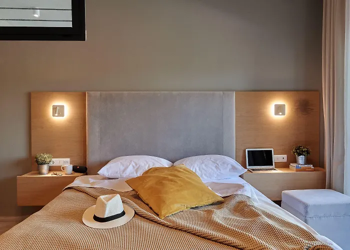 Chronos Hotel