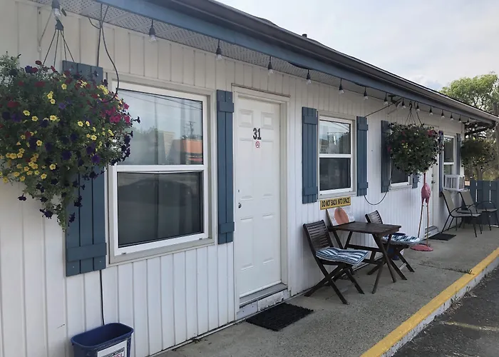 Creston Valley Motel