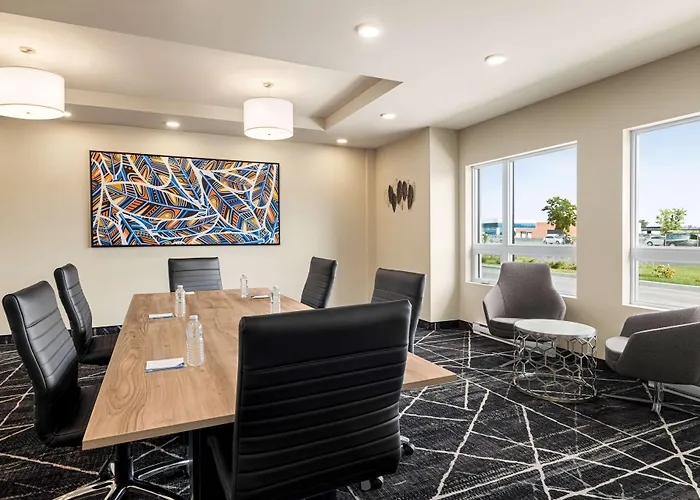 Microtel Inn&Suites Dorval QC